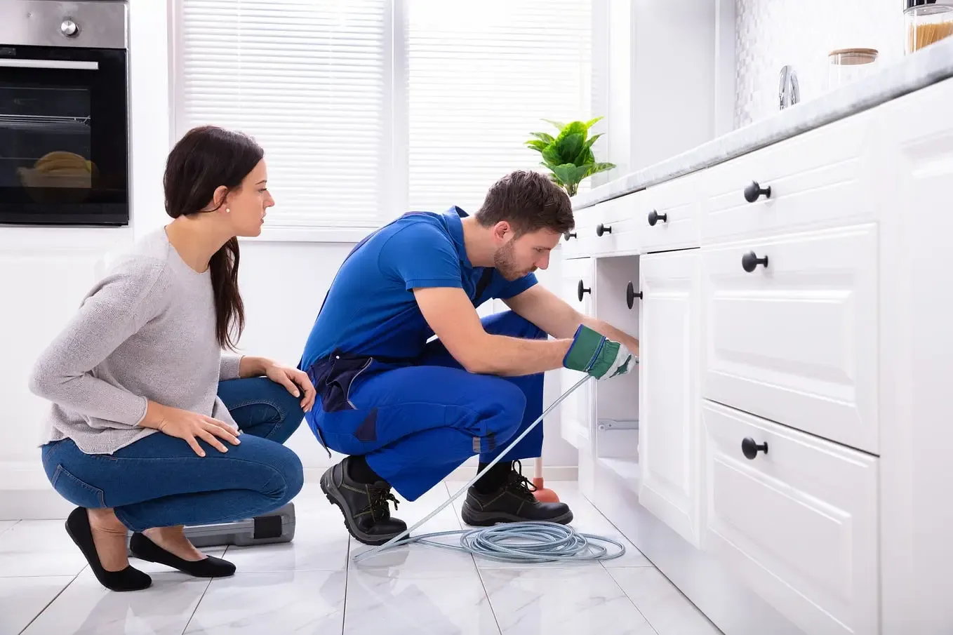 2024-10-5-Signs-You-Need-a-Professional-Cleaning-Service