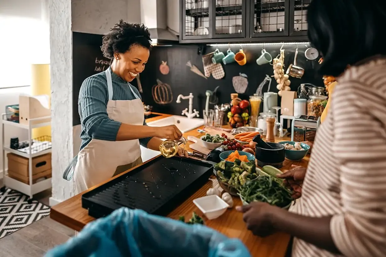 2024-11-Thanksgiving-Prep-101_-How-to-Organize-Cooking-and-Cleaning-for-Maximum-Efficiency
