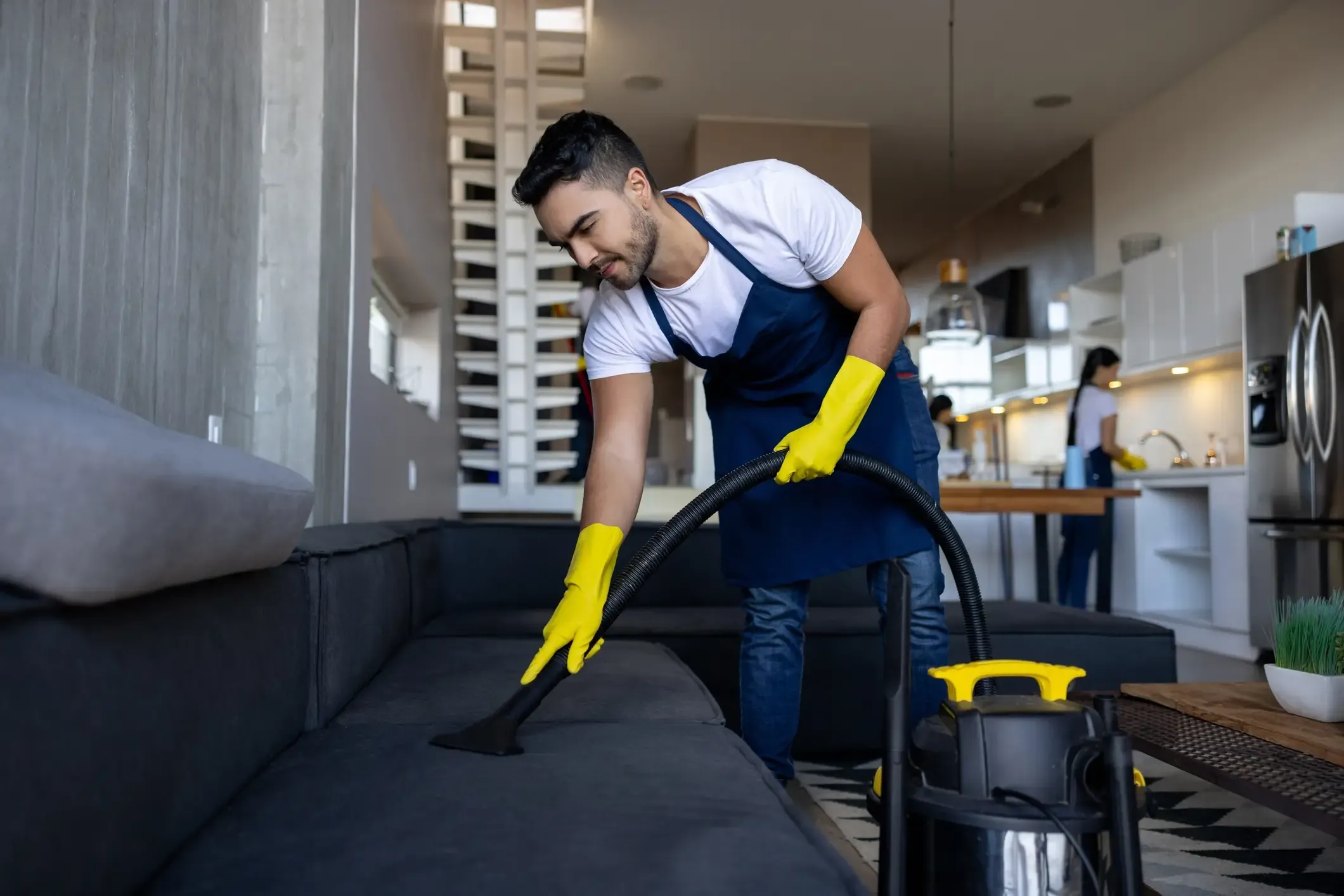 2025-04-How-a-Great-Cleaning-Service-Strengthens-Your-Community